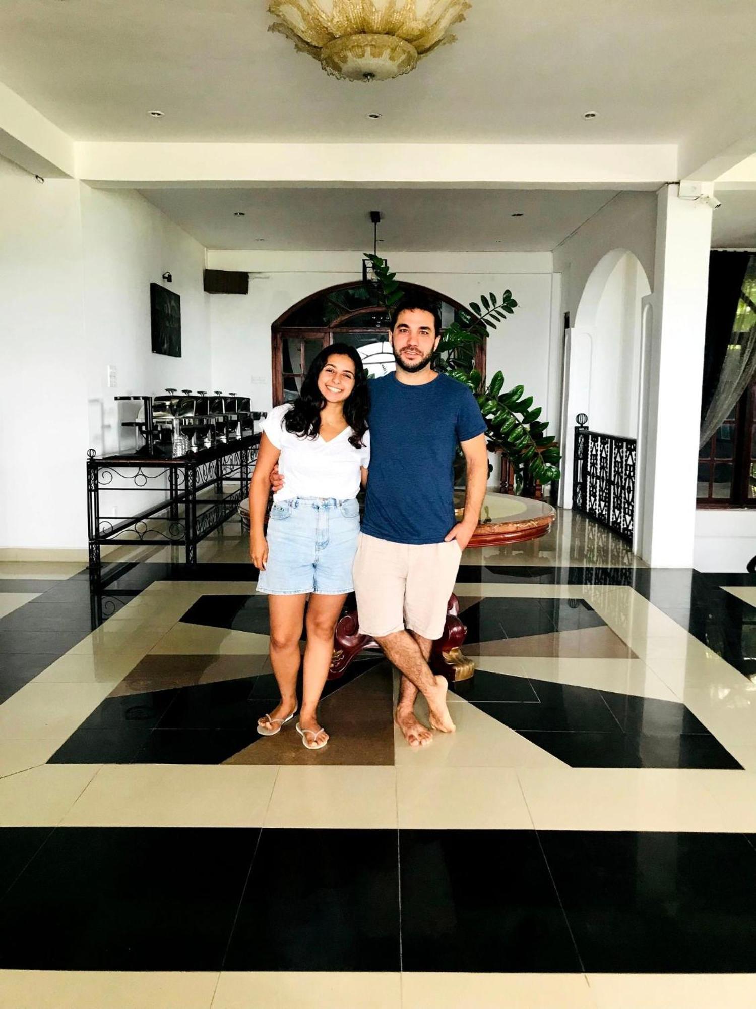 Hotel Ceylon Breeze à Kandy Extérieur photo